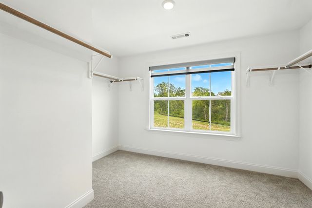 305 Rawling Ln, Gallatin, TN 37066