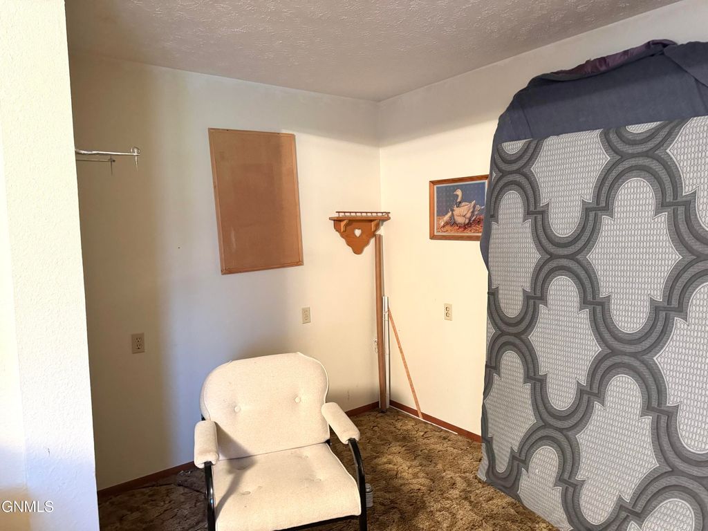 108 Montana Street, Carson, ND 58529 photo 17