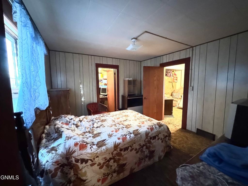 108 Montana Street, Carson, ND 58529 photo 18