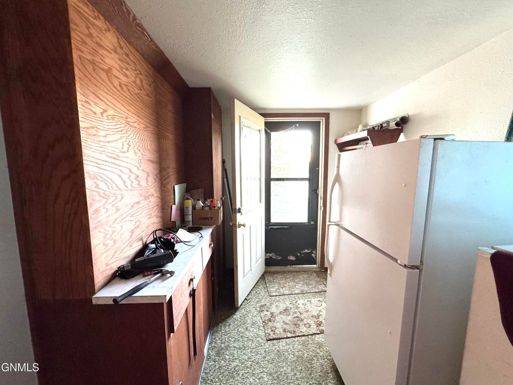 108 Montana Street, Carson, ND 58529 photo 7
