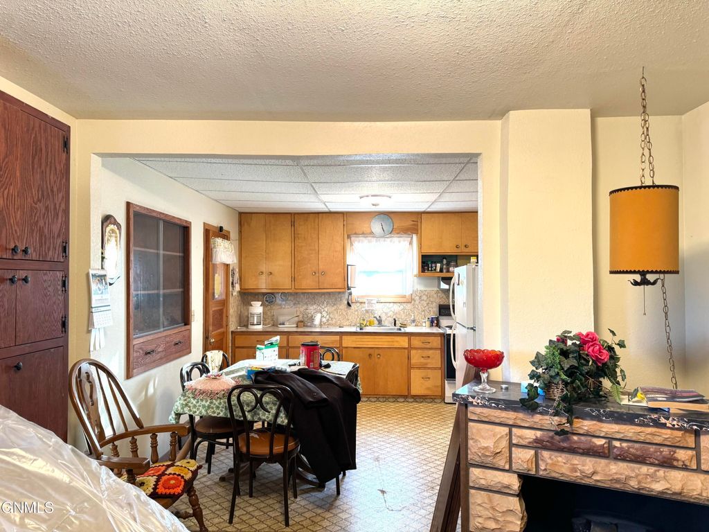 108 Montana Street, Carson, ND 58529 photo 9