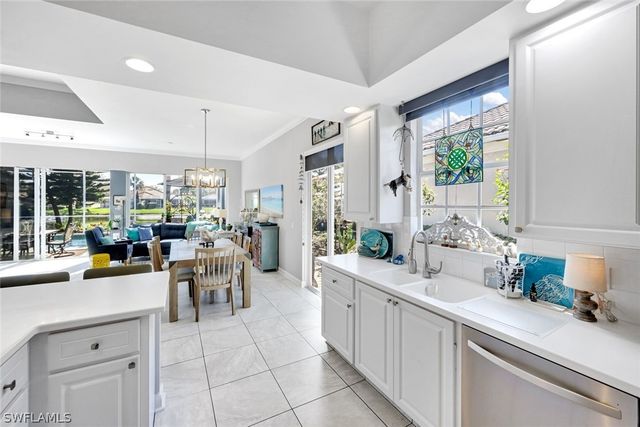 2925 Gilford WAY, Naples, FL 34119