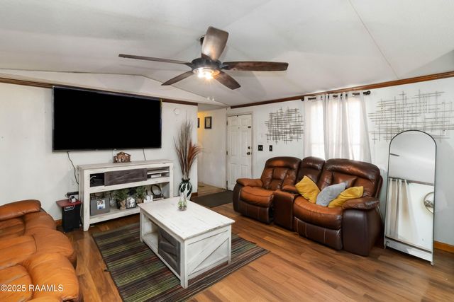 365 Veterans Drive, Opelousas, LA 70570