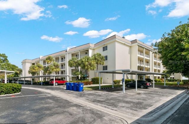 605 SUTTON PLACE 102, Longboat Key, FL 34228