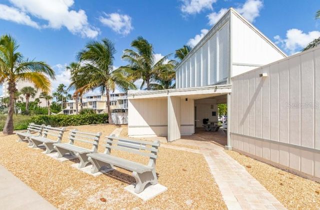 605 SUTTON PLACE 102, Longboat Key, FL 34228