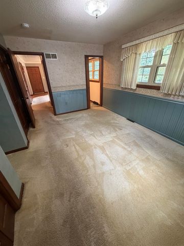 1200 NE 5th Street, Independence, IA 50644
