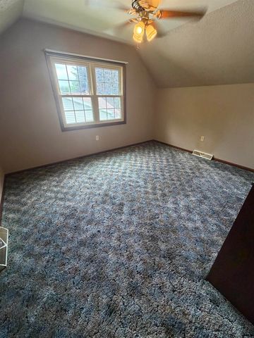 1200 NE 5th Street, Independence, IA 50644