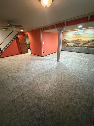 1200 NE 5th Street, Independence, IA 50644