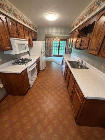 1200 NE 5th Street, Independence, IA 50644