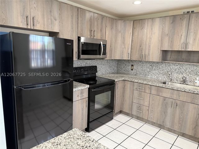 150 SW 134th Way 314R, Pembroke Pines, FL 33027