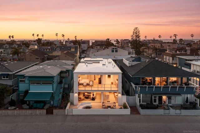 2841 Bayside Walk, San Diego, CA 92109