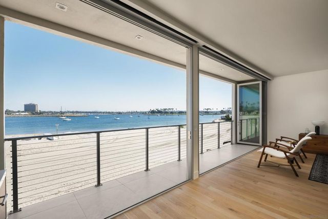 2841 Bayside Walk, San Diego, CA 92109