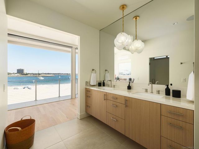 2841 Bayside Walk, San Diego, CA 92109