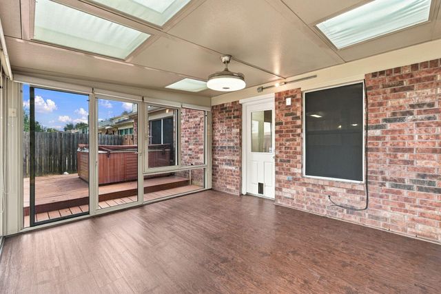 17438 Hoover Gardens Drive, Houston, TX 77095