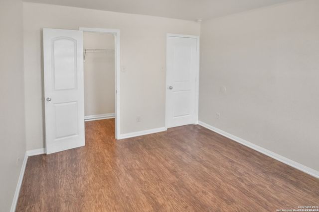 7010 Turnbow, San Antonio, TX 78252