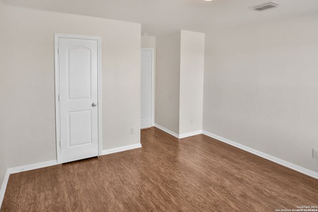 7010 Turnbow, San Antonio, TX 78252