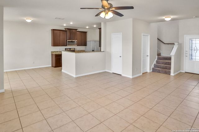 7010 Turnbow, San Antonio, TX 78252