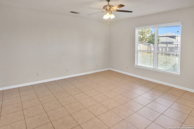 7010 Turnbow, San Antonio, TX 78252