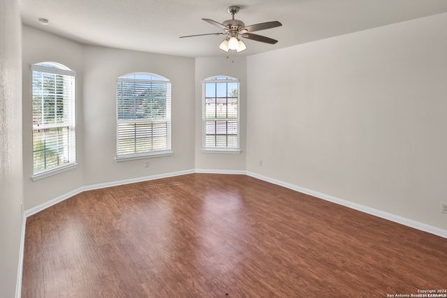 7010 Turnbow, San Antonio, TX 78252