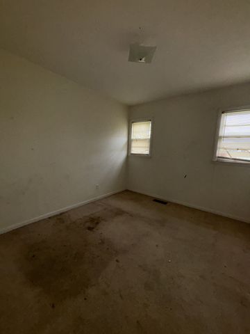 923 Walnut St, Lewisburg, TN 37091