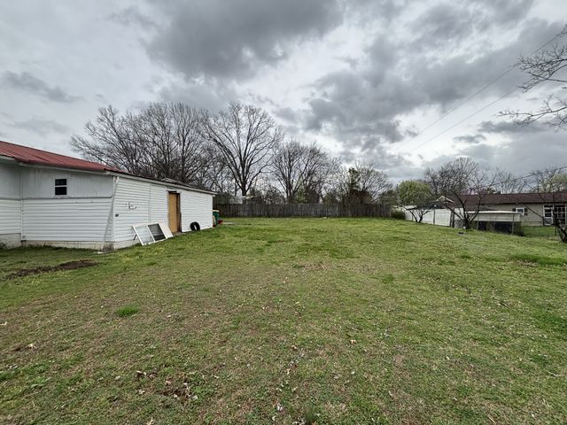 923 Walnut St, Lewisburg, TN 37091