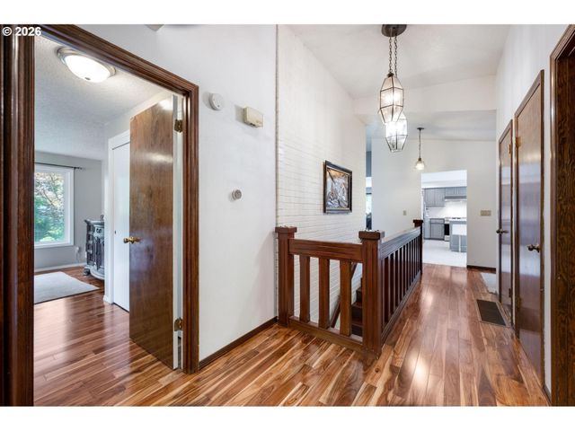 2530 Sw 23RD St, Gresham, OR 97080