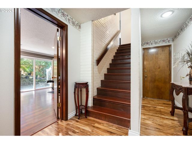 2530 Sw 23RD St, Gresham, OR 97080