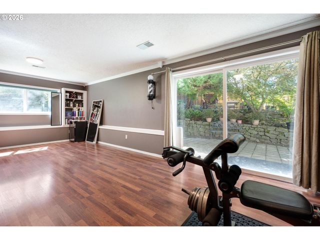 2530 Sw 23RD St, Gresham, OR 97080