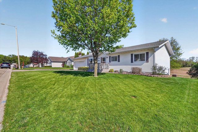 236 Lukas Lane, Milton, WI 53563