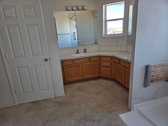 1200 Jean Place SE, Rio Rancho, NM 87124