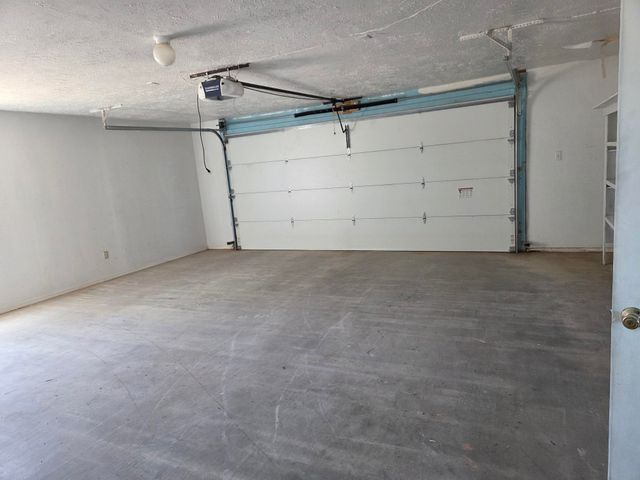 1200 Jean Place SE, Rio Rancho, NM 87124