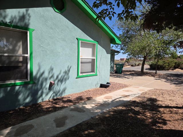1200 Jean Place SE, Rio Rancho, NM 87124