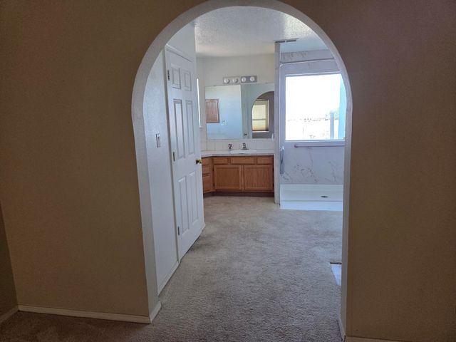 1200 Jean Place SE, Rio Rancho, NM 87124