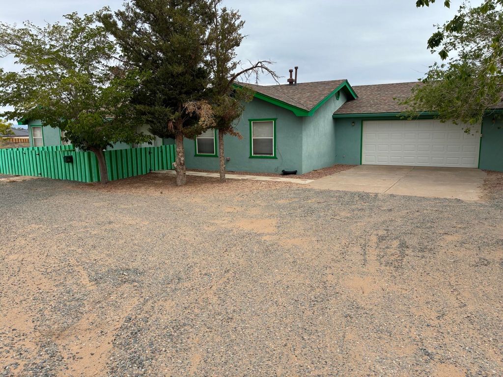 1200 Jean Place SE, Rio Rancho, NM 87124