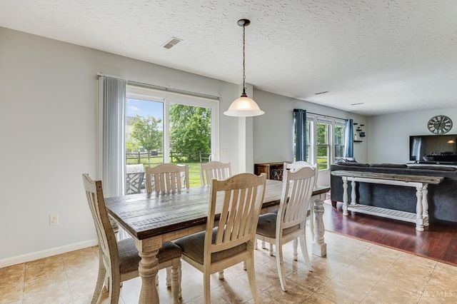 5548 Windsor Court, South Lebanon, OH 45065