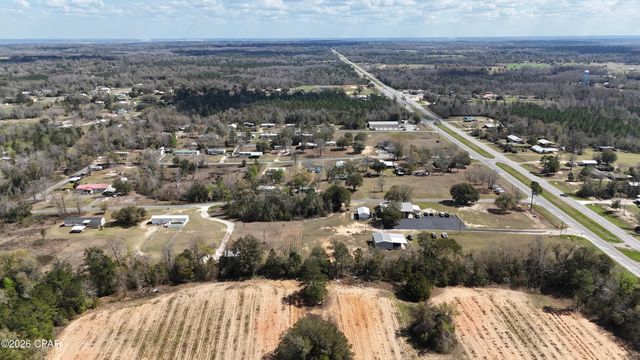 6775 U.S. Hwy 90, Grand Ridge, FL 32442