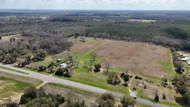 6775 U.S. Hwy 90, Grand Ridge, FL 32442