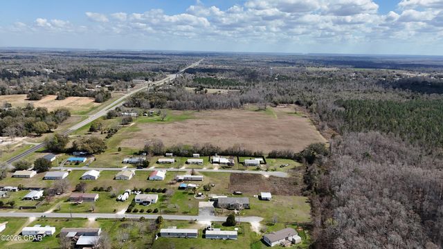 6775 U.S. Hwy 90, Grand Ridge, FL 32442