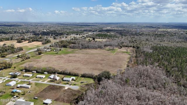 6775 U.S. Hwy 90, Grand Ridge, FL 32442