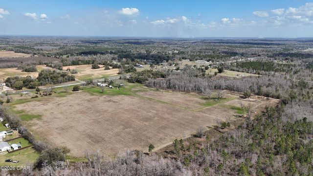 6775 U.S. Hwy 90, Grand Ridge, FL 32442