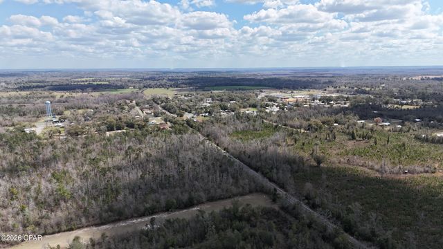 6775 U.S. Hwy 90, Grand Ridge, FL 32442