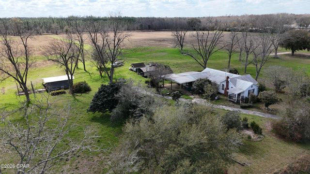 6775 U.S. Hwy 90, Grand Ridge, FL 32442