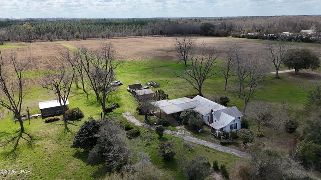 6775 U.S. Hwy 90, Grand Ridge, FL 32442