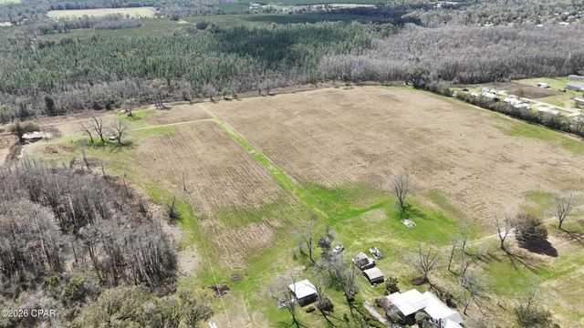 6775 U.S. Hwy 90, Grand Ridge, FL 32442