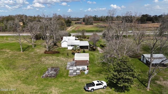 6775 U.S. Hwy 90, Grand Ridge, FL 32442