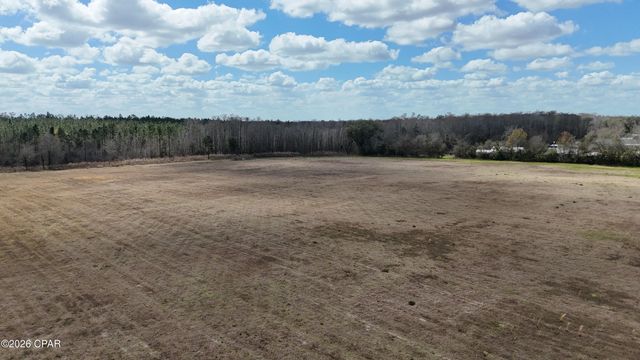 6775 U.S. Hwy 90, Grand Ridge, FL 32442