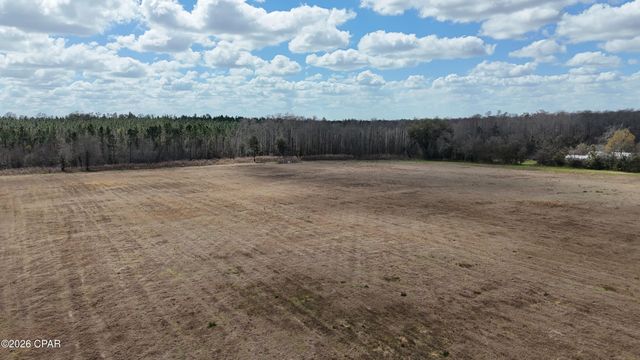 6775 U.S. Hwy 90, Grand Ridge, FL 32442