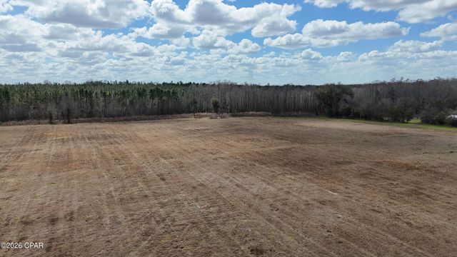 6775 U.S. Hwy 90, Grand Ridge, FL 32442