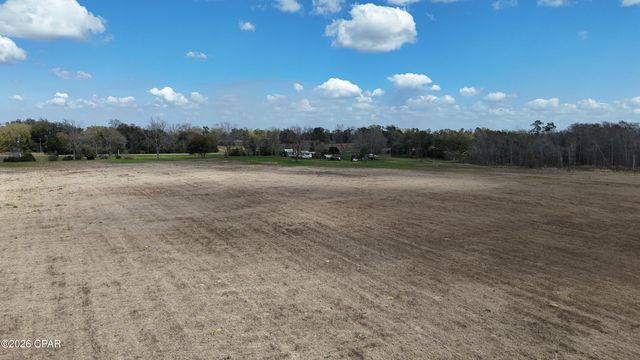 6775 U.S. Hwy 90, Grand Ridge, FL 32442