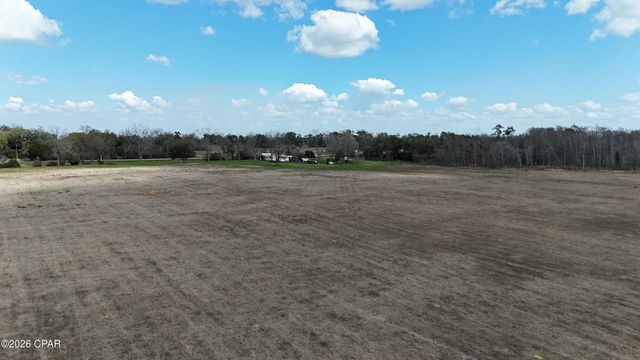 6775 U.S. Hwy 90, Grand Ridge, FL 32442